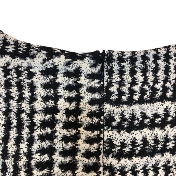 Zara Houndstooth Bell Sleeve Dress New - Picture 10 of 10